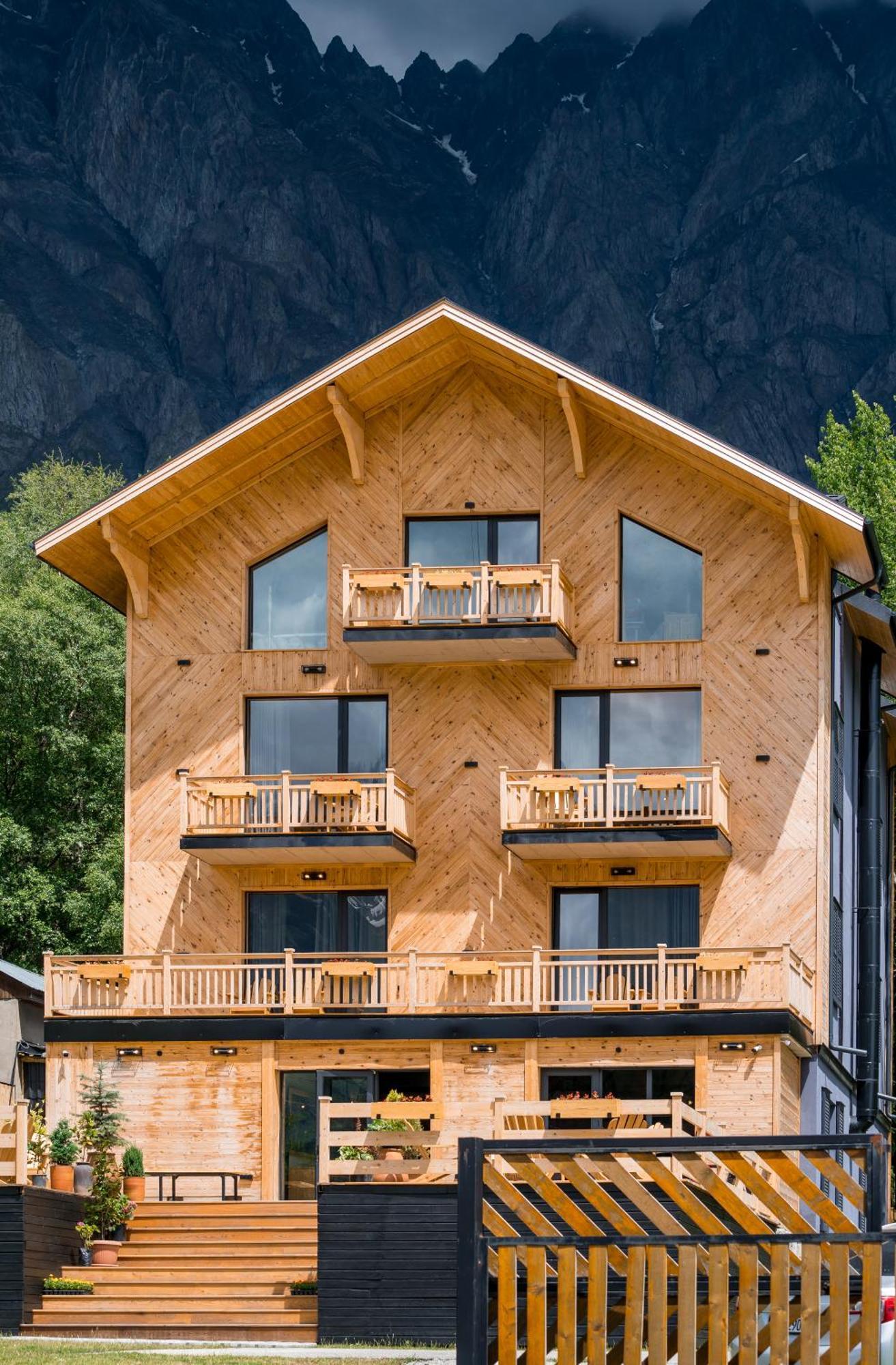 1740 Boutique Hotel Kazbegi Exterior foto